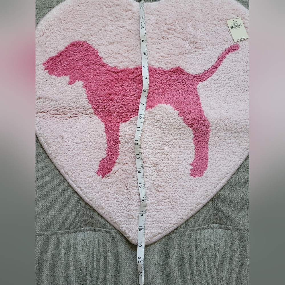 **SOLD** Victoria's Secret PINK Bath Mat - NWT/ NIB - Picture 6 of 7